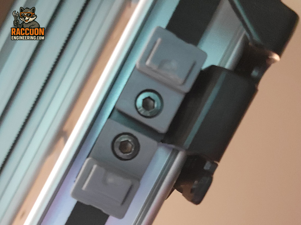 Upper y-axis pulley