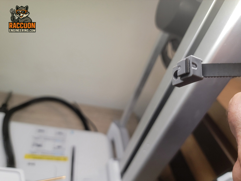 Upper y-axis pulley